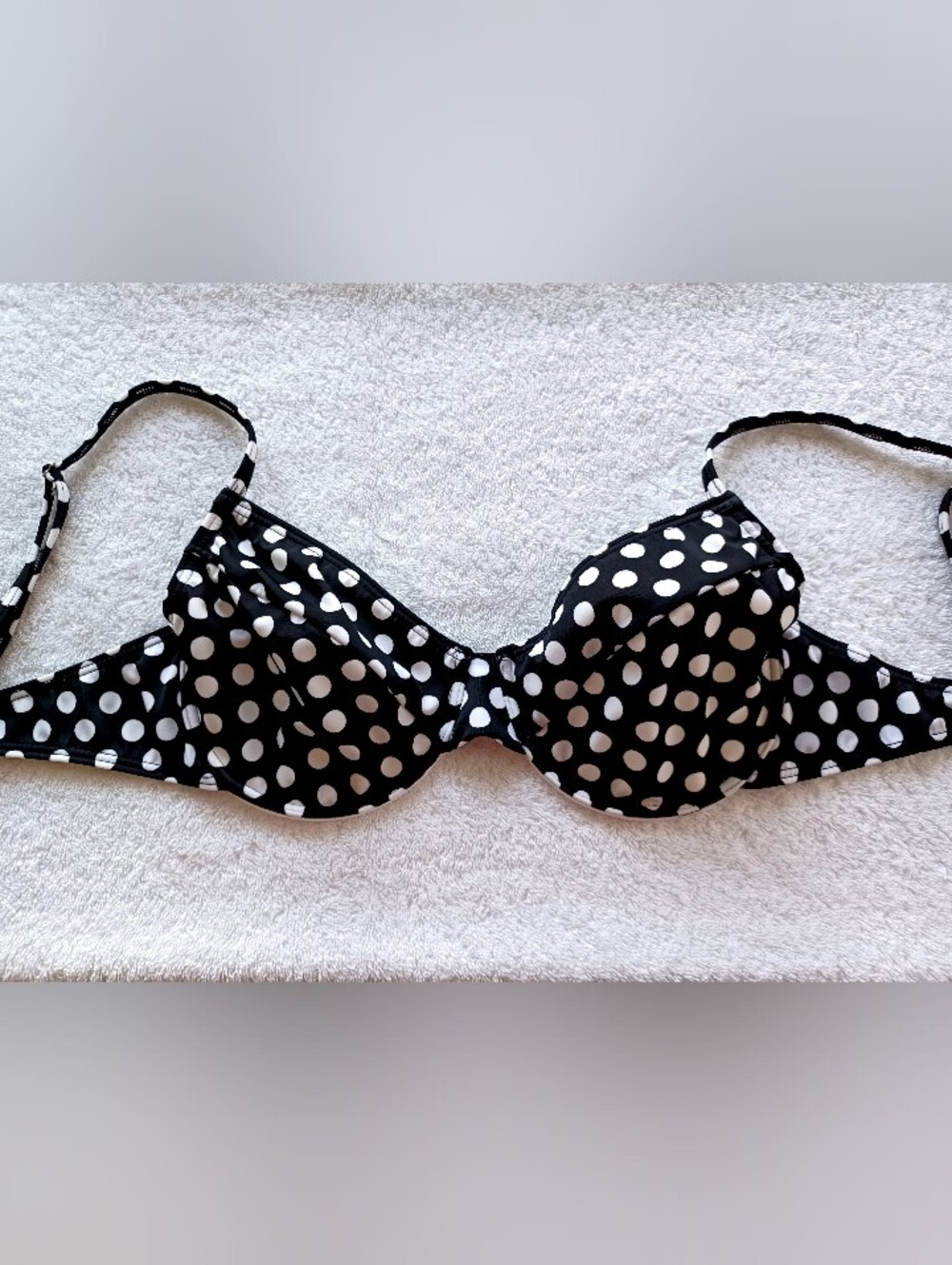 VENUS Black and White Polka Dot Underwire Bikini Top, Size DD - Picture 5 of 16